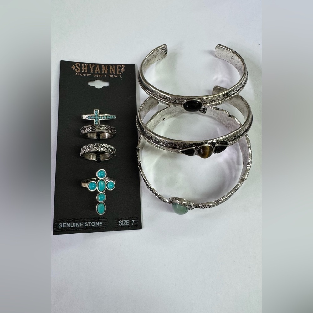 Shyanne Silver and Blue Ring